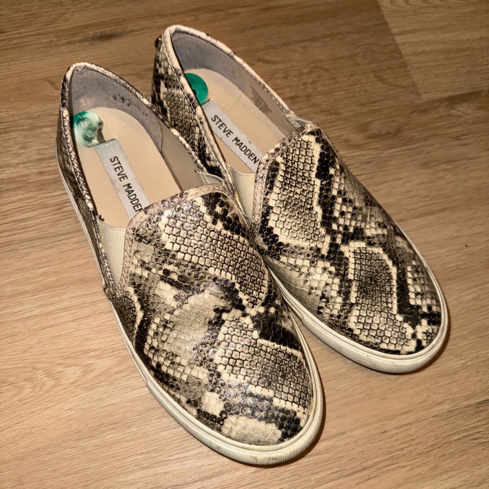Steve Madden Black and Cream Snake Print Sneakers